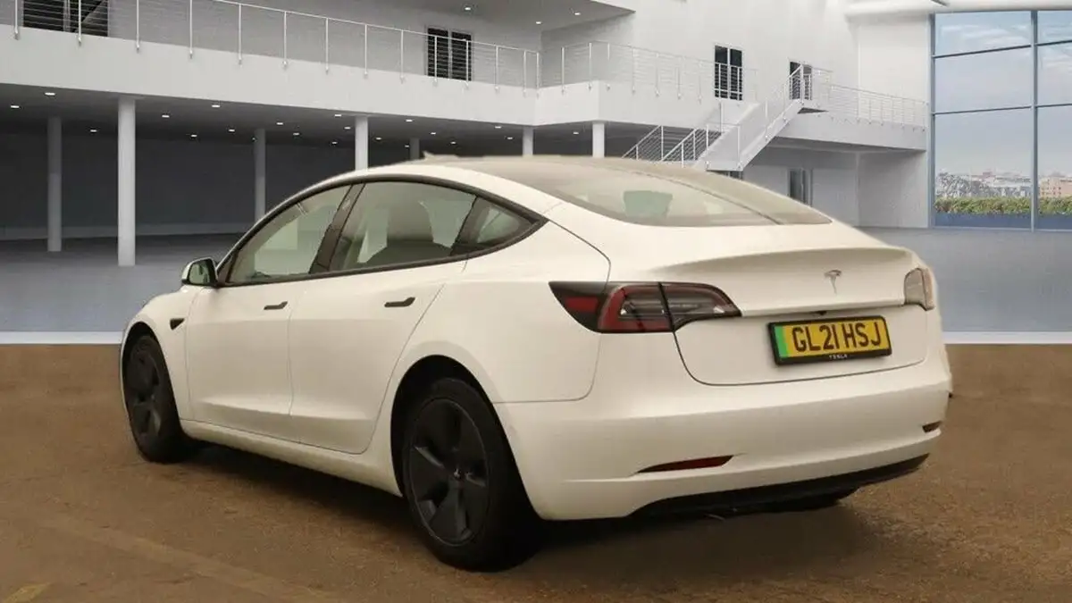 2021-tesla-model-3-e-standard-plus-big-6