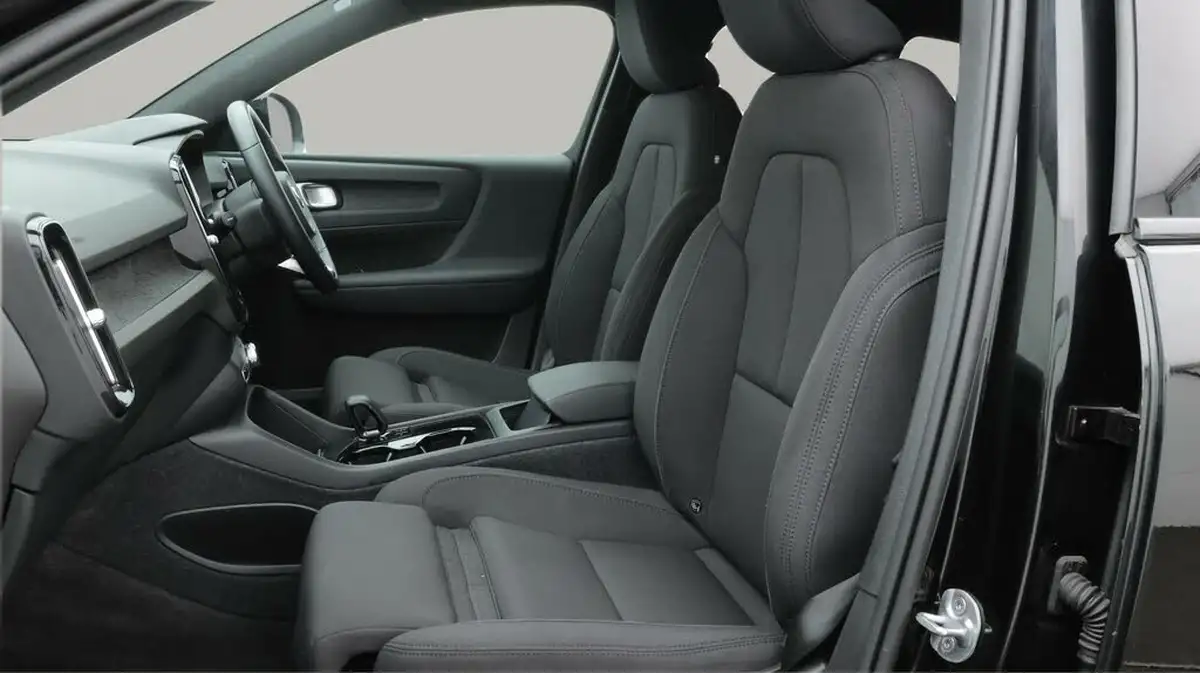 2023-volvo-xc40-e-recharge-core-228bhp-big-14