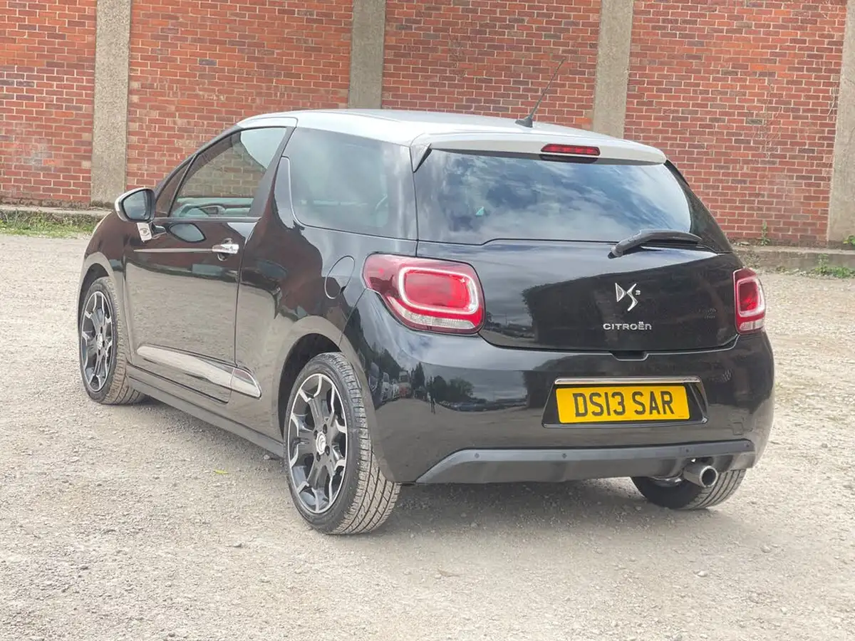 2013-citroen-ds3-16-dstyle-plus-vti-big-8