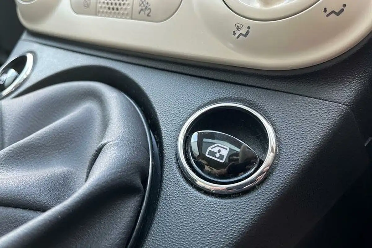 2018-fiat-500-12-lounge-big-37