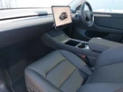 2022-tesla-model-y-e-long-range-small-4