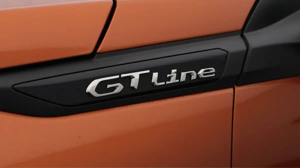 2020-peugeot-2008-suv-12-puretech-gt-line-big-20