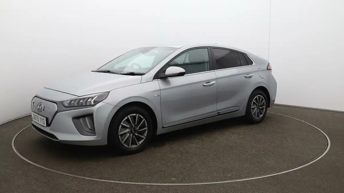 2020-hyundai-ioniq-e-premium-se-electric-100kw-big-69