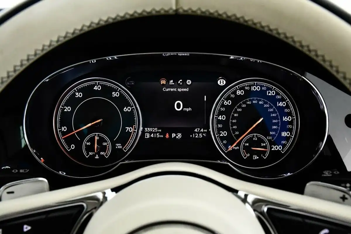 2019-bentley-bentayga-40-v8-big-28