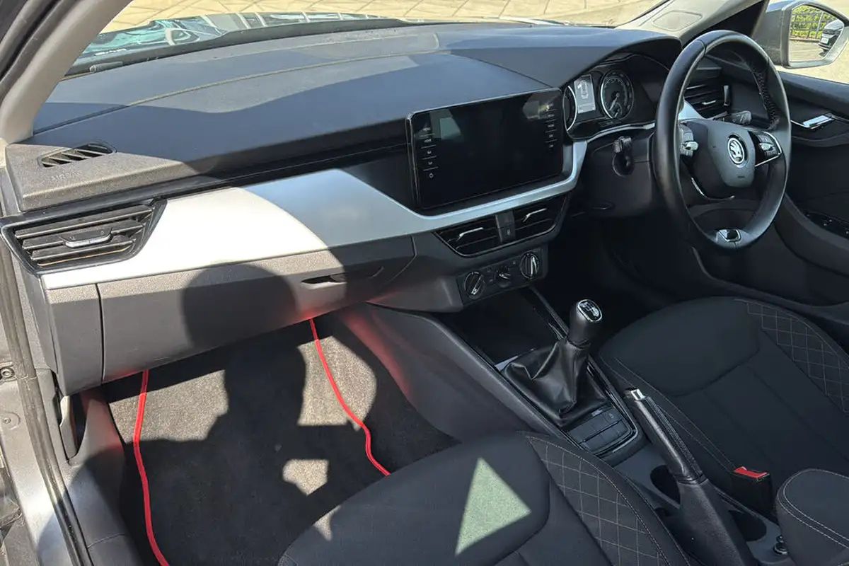 2023-skoda-kamiq-10-tsi-se-drive-95ps-big-10