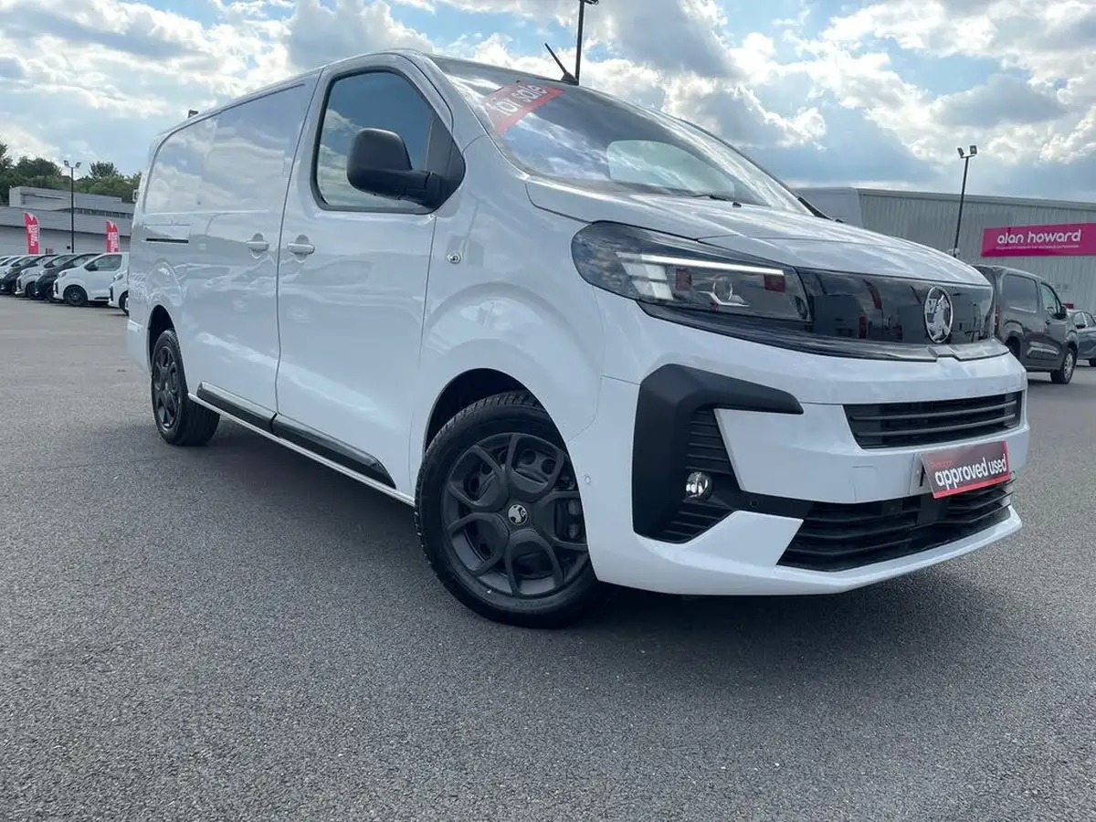 2024-vauxhall-vivaro-15td-xl-pro-big-34