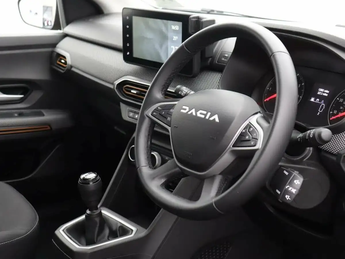 2023-dacia-sandero-stepway-10-tce-journey-90bhp-big-18