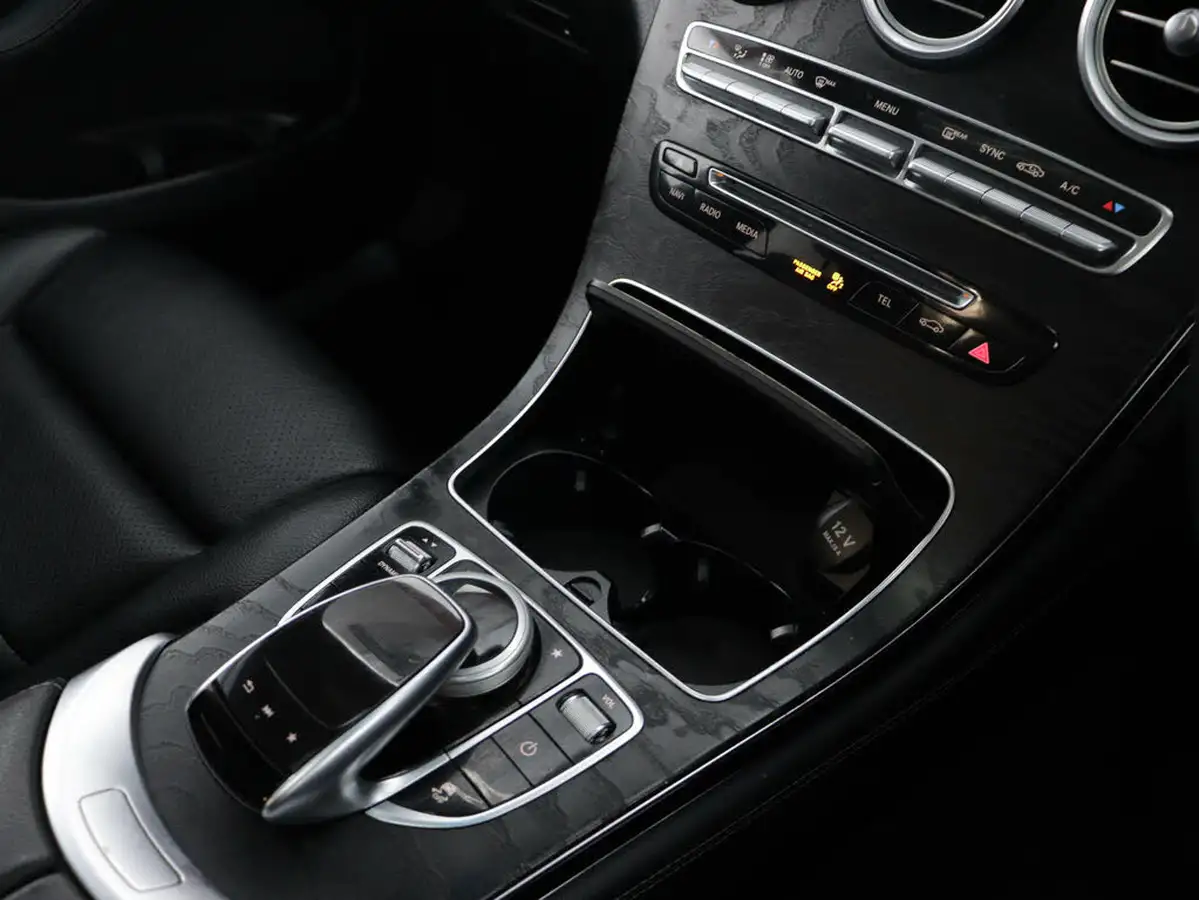 2017-mercedes-benz-glc-class-21d-glc220d-amg-line-premiumss-station-wagon-5d-big-30