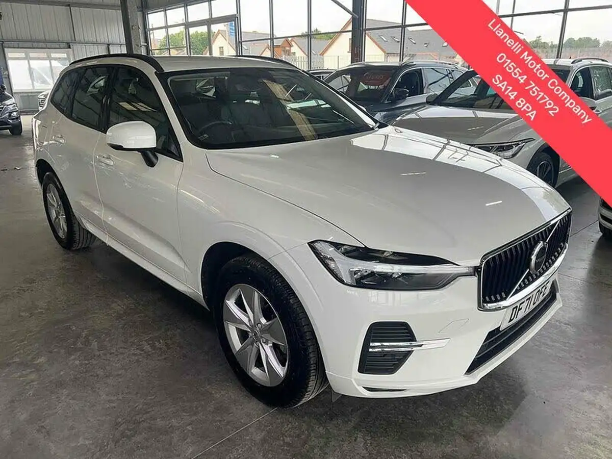 2021-volvo-xc60-20-b5-momentum-big-0