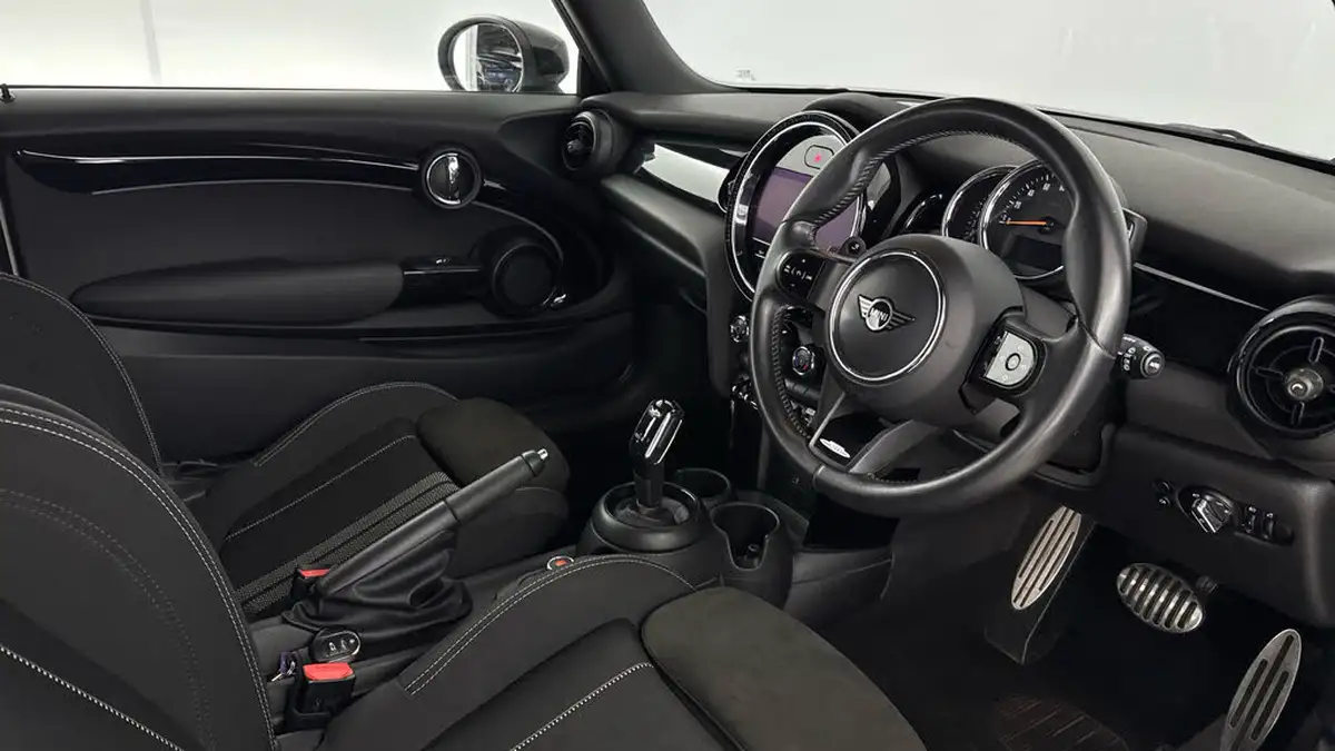 2021-mini-cooper-20-cooper-s-sport-hatchback-3d-auto-big-9