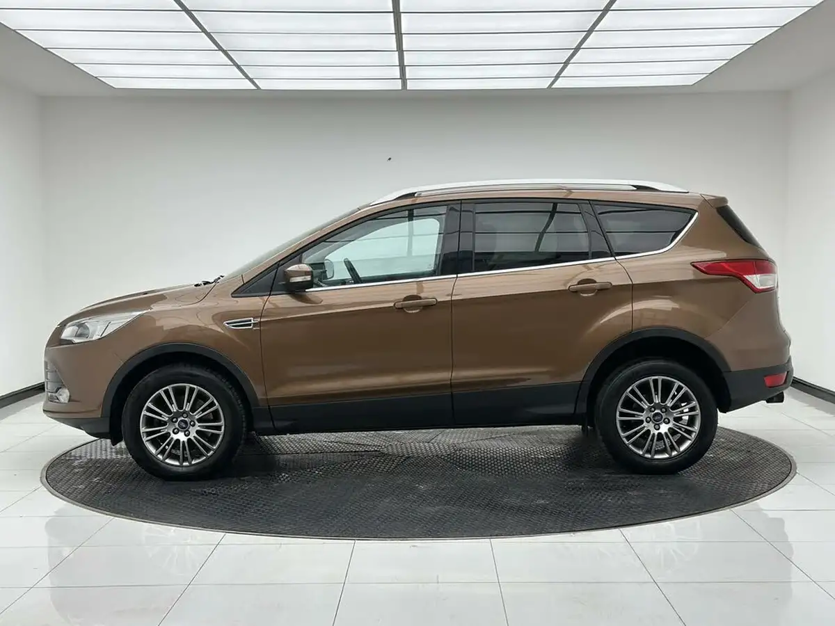 2014-ford-kuga-20tdci-titanium-163ps-awd-powershift-big-9