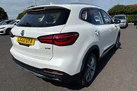 2022-mg-hs-15t-gdi-exclusive-162ps-dct-small-39