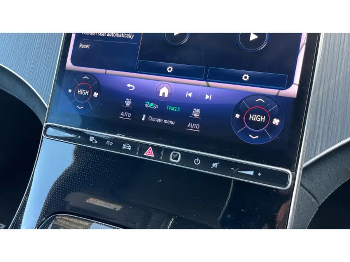 2022-mercedes-benz-eqs-e-eqs-450-amg-line-premium-big-34