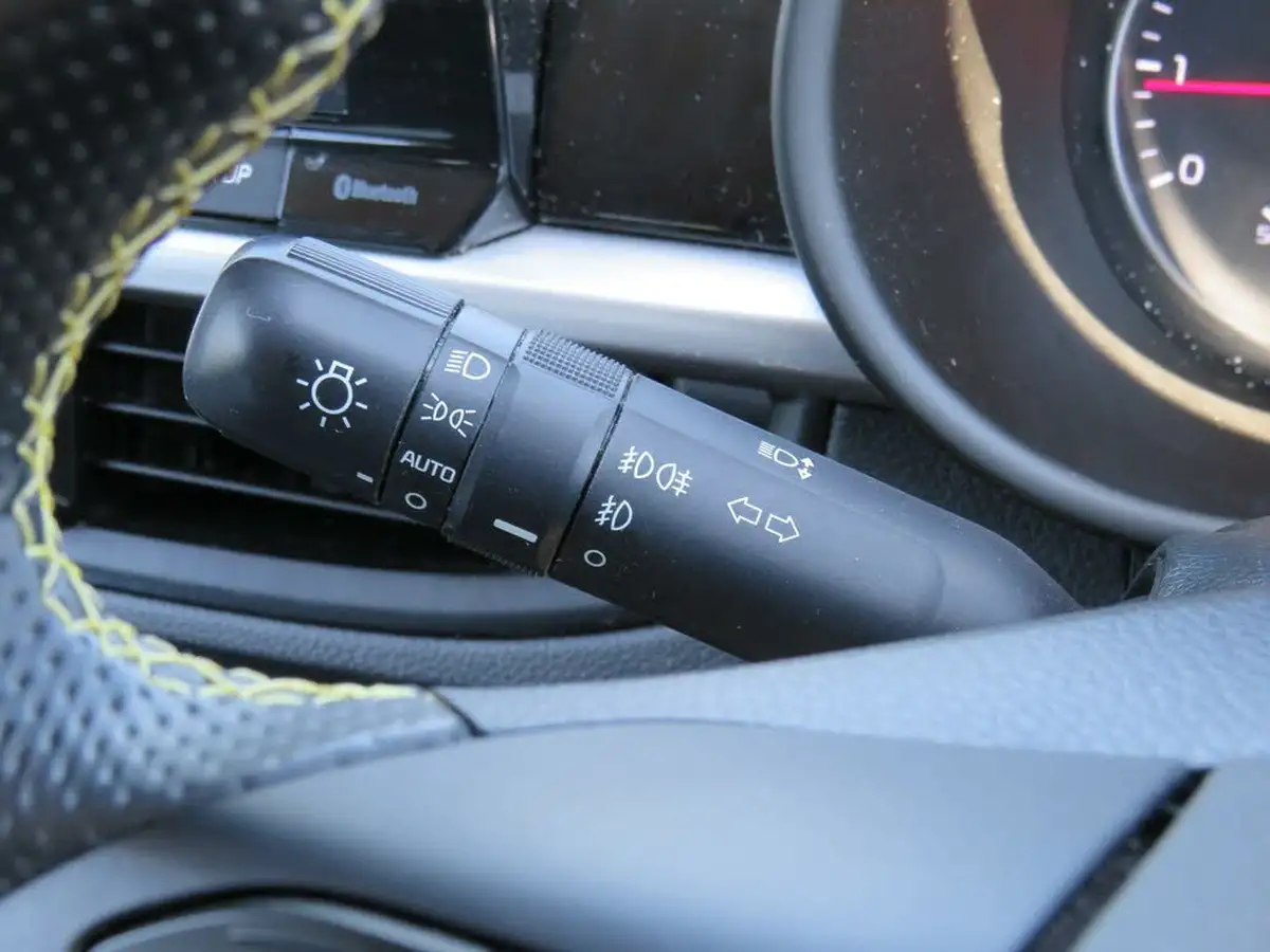 2022-kia-picanto-10-x-line-auto-seq-big-22