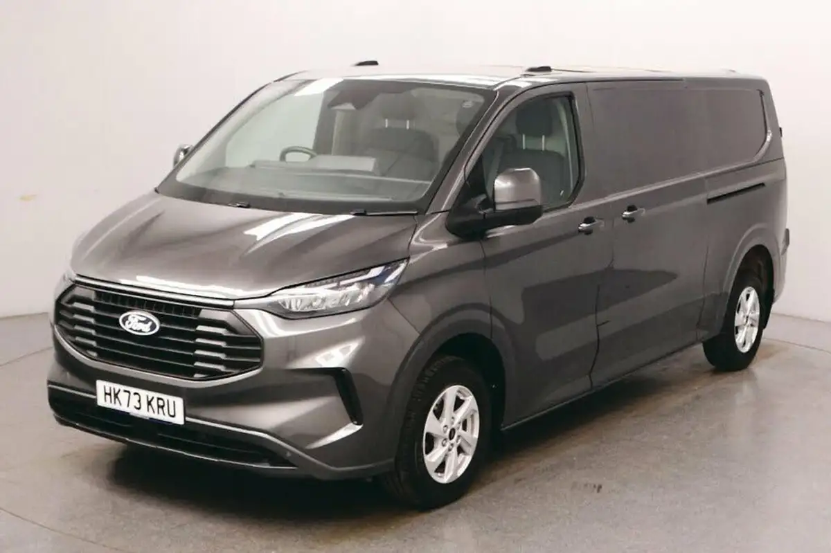 2023-ford-transit-custom-20tdci-320-l2h1-limited-136pseu6e-panel-van-1996cc-auto-big-0