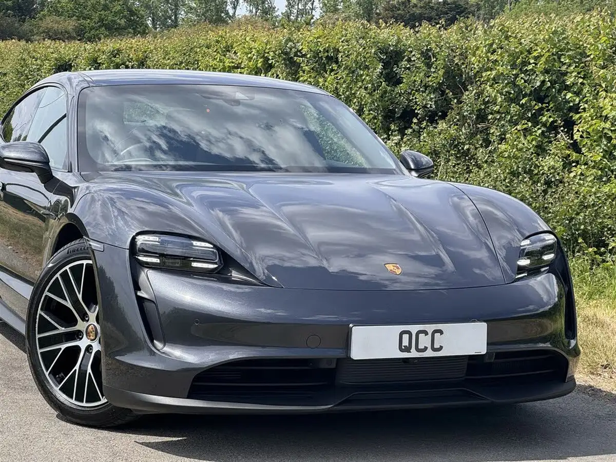 2020-porsche-taycan-e-4s-571ps-performance-battery-plus-big-23