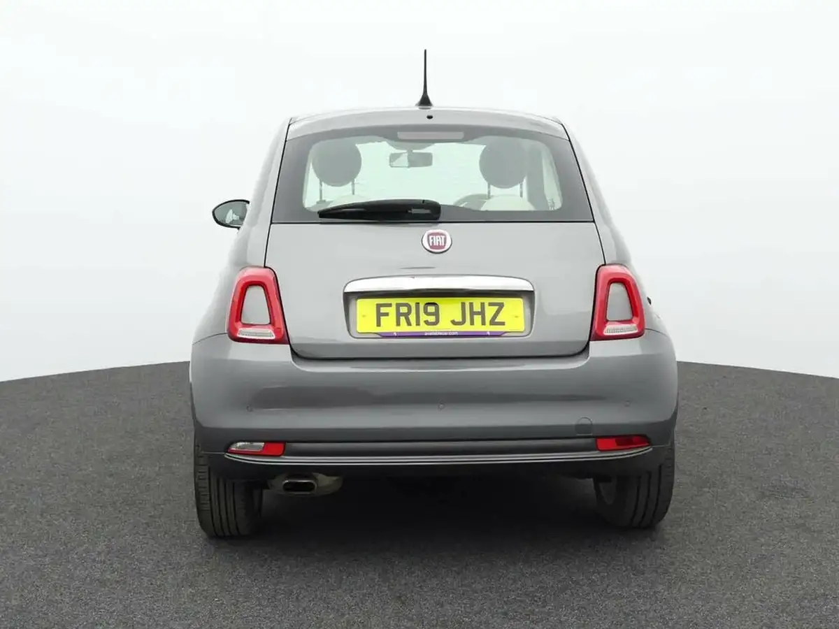 2019-fiat-500-12-lounge-big-3