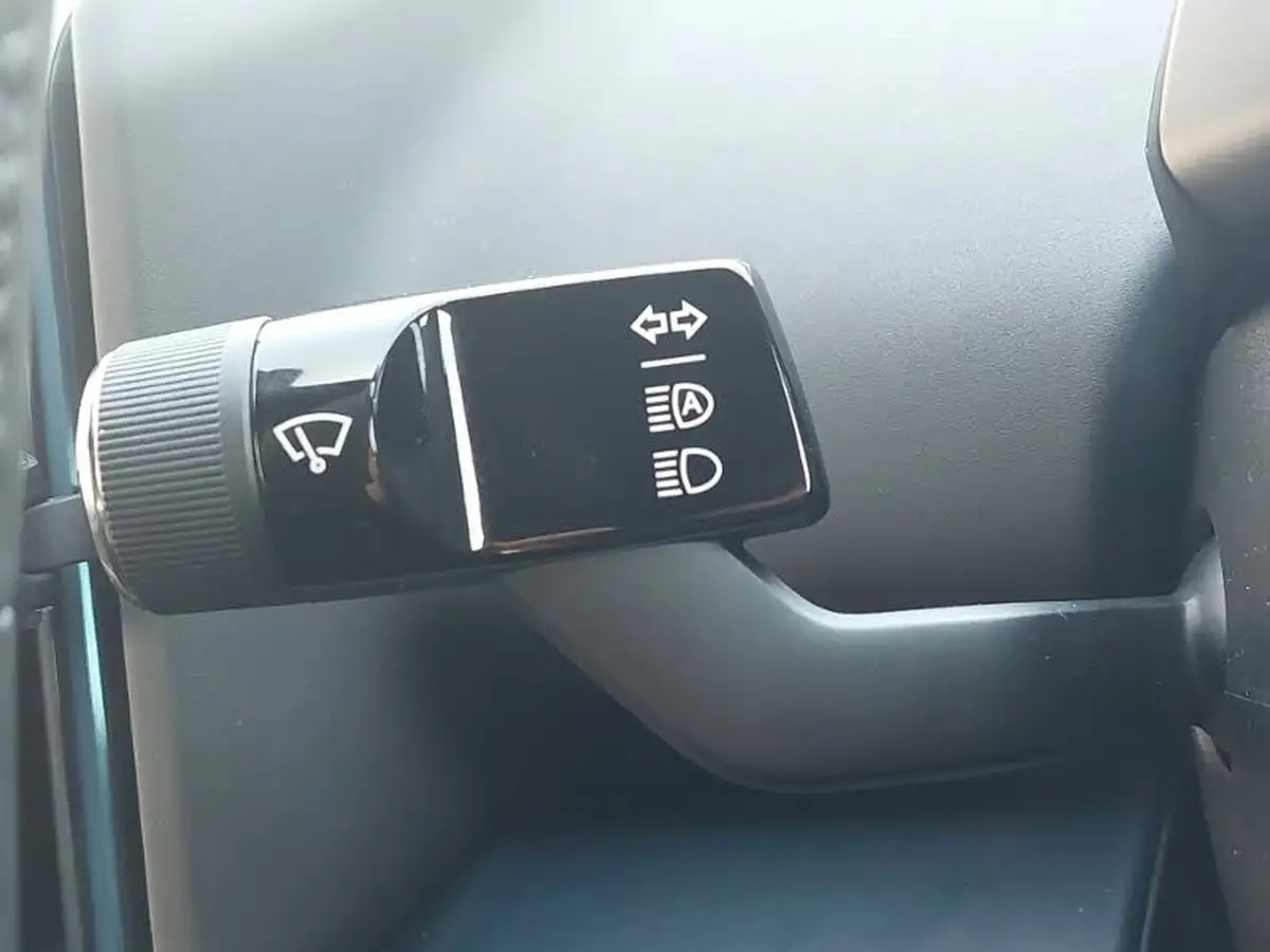2024-volvo-ex30-e-twin-plus-big-14