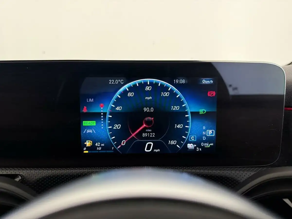 2021-mercedes-benz-a-class-13-a250e-amg-line-executive-saloon-4d-big-55