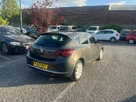 2013-vauxhall-astra-16-se-hatchback-small-9