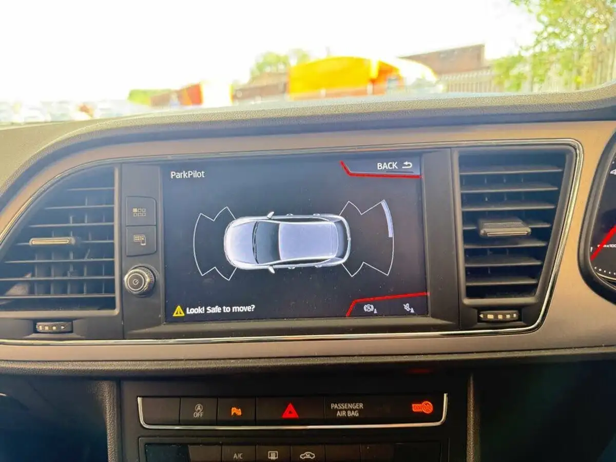 2019-seat-leon-16tdi-se-dynamic-hatchback-big-32