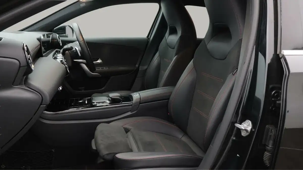 2020-mercedes-benz-a-class-13-a180-amg-line-executive-hatchback-5d-7g-dct-big-14
