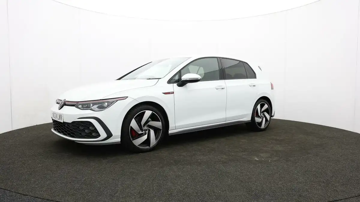 2024-volkswagen-golf-20-tsi-gti-245ps-big-55