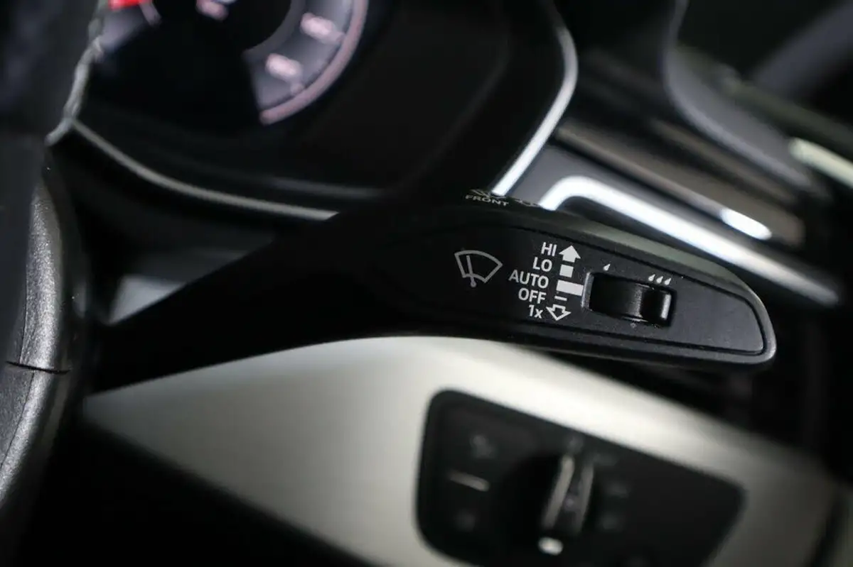 2021-audi-a4-20-35-tdi-s-line-big-18