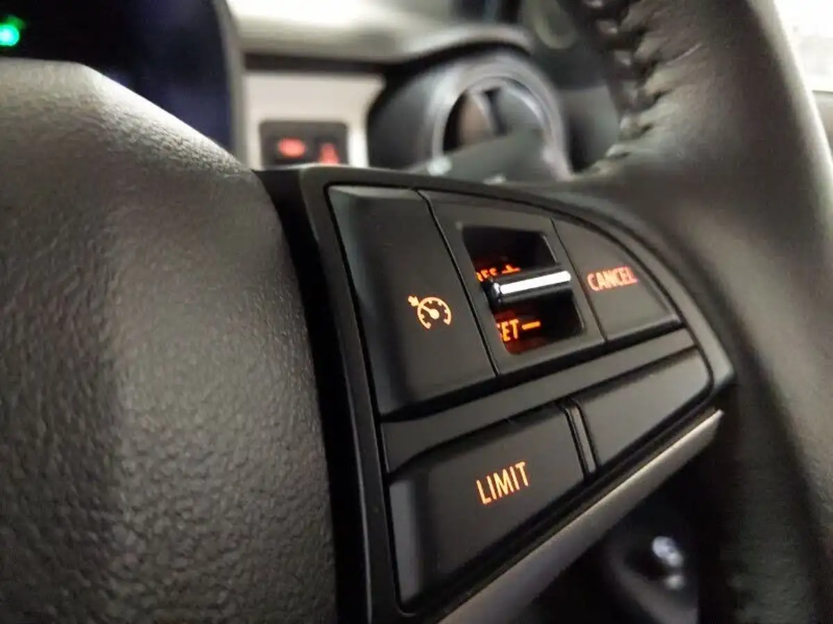 2020-suzuki-ignis-12-dualjet-sz5-83ps-mild-hybrid-1197cc-cvt-big-16
