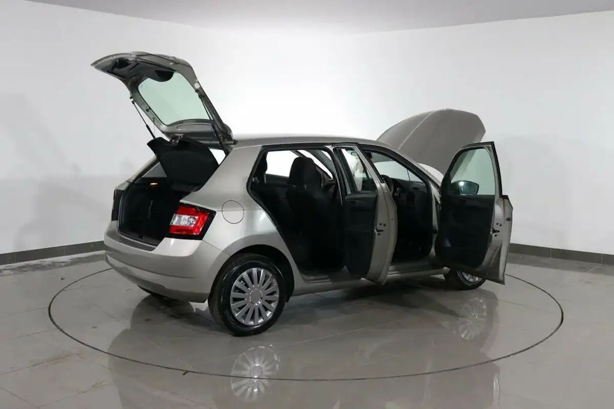 2017-skoda-fabia-10-mpi-s-hatchback-big-79
