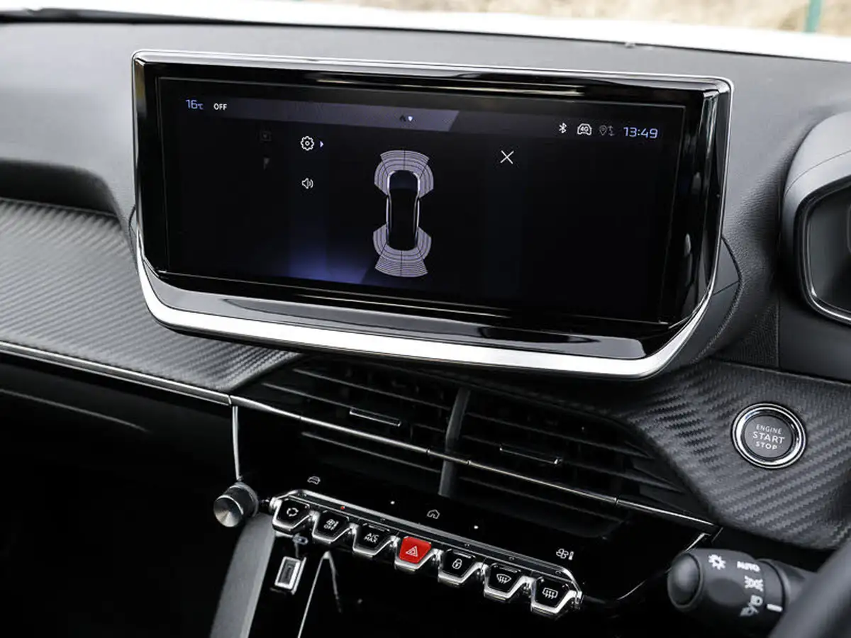2025-peugeot-2008-suv-12-puretech-allure-130ps-big-9
