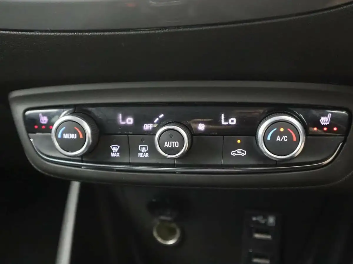 2022-vauxhall-crossland-15-elite-edition-110ps-big-30
