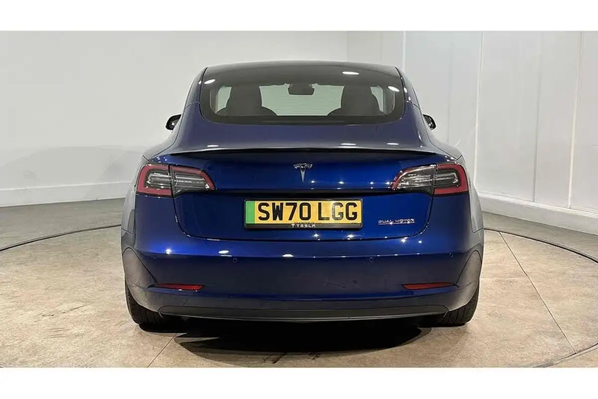 2020-tesla-model-3-e-performance-big-9