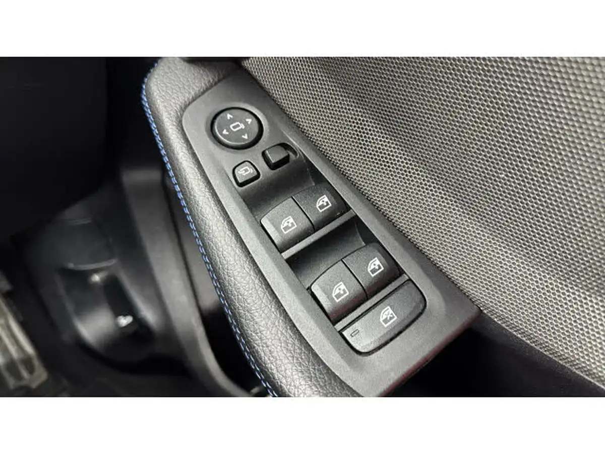 2023-bmw-1-series-15-118i-m-sport-lcp-dct-big-31