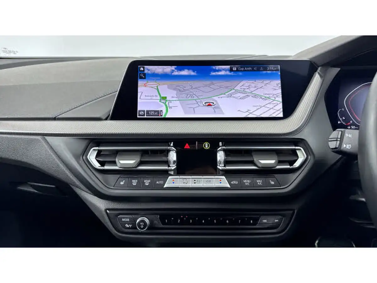 2023-bmw-1-series-15-118i-m-sport-lcp-dct-big-7