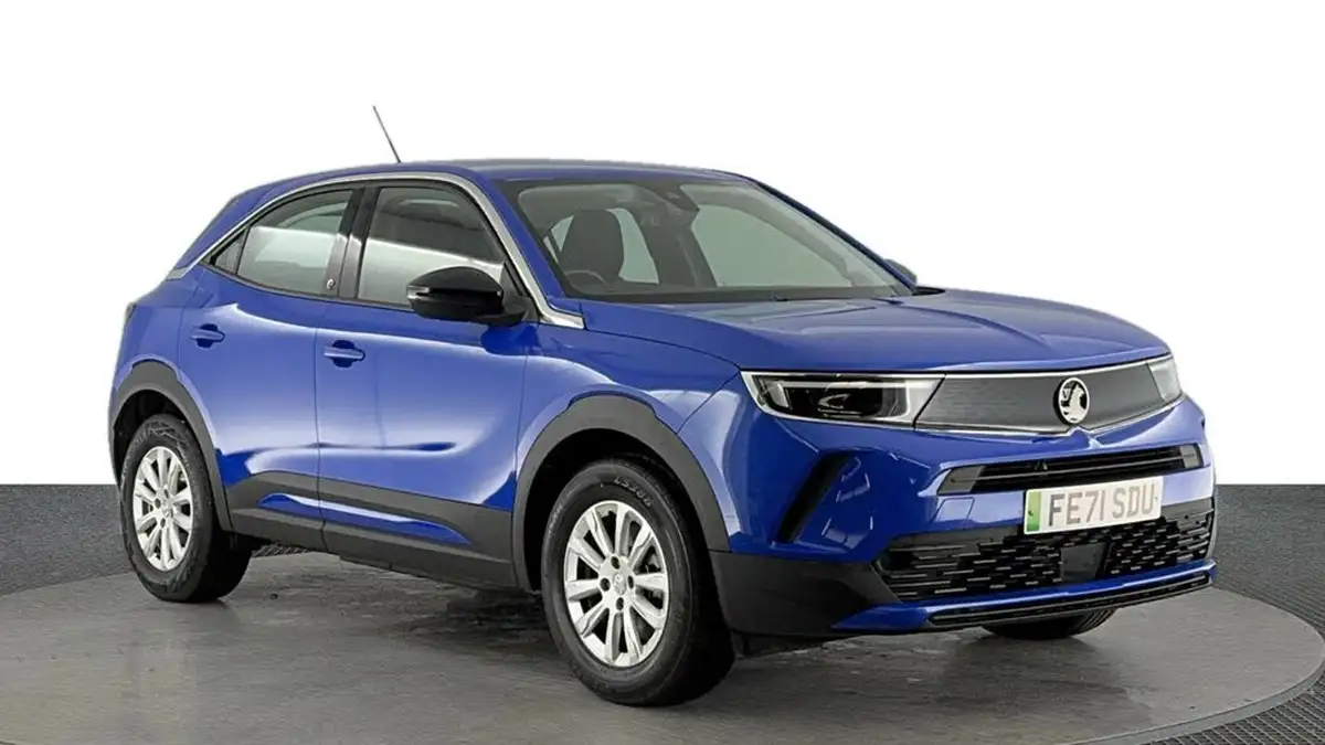 2021-vauxhall-mokka-e-se-premium-big-1