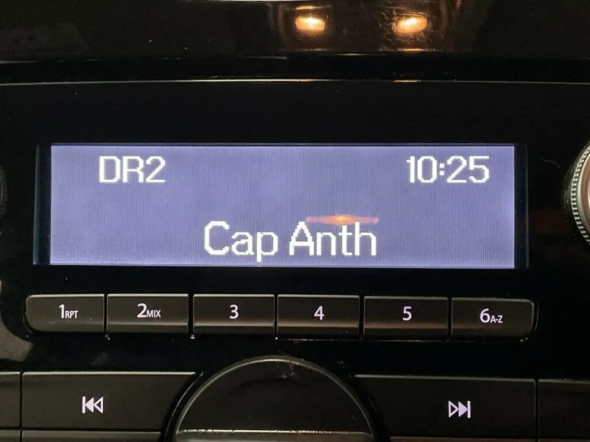 2019-renault-captur-09-tce-play-big-51