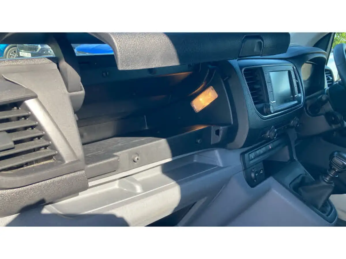 2021-vauxhall-vivaro-20td-3100-l1h1-sportive-120pseu6dt-big-32