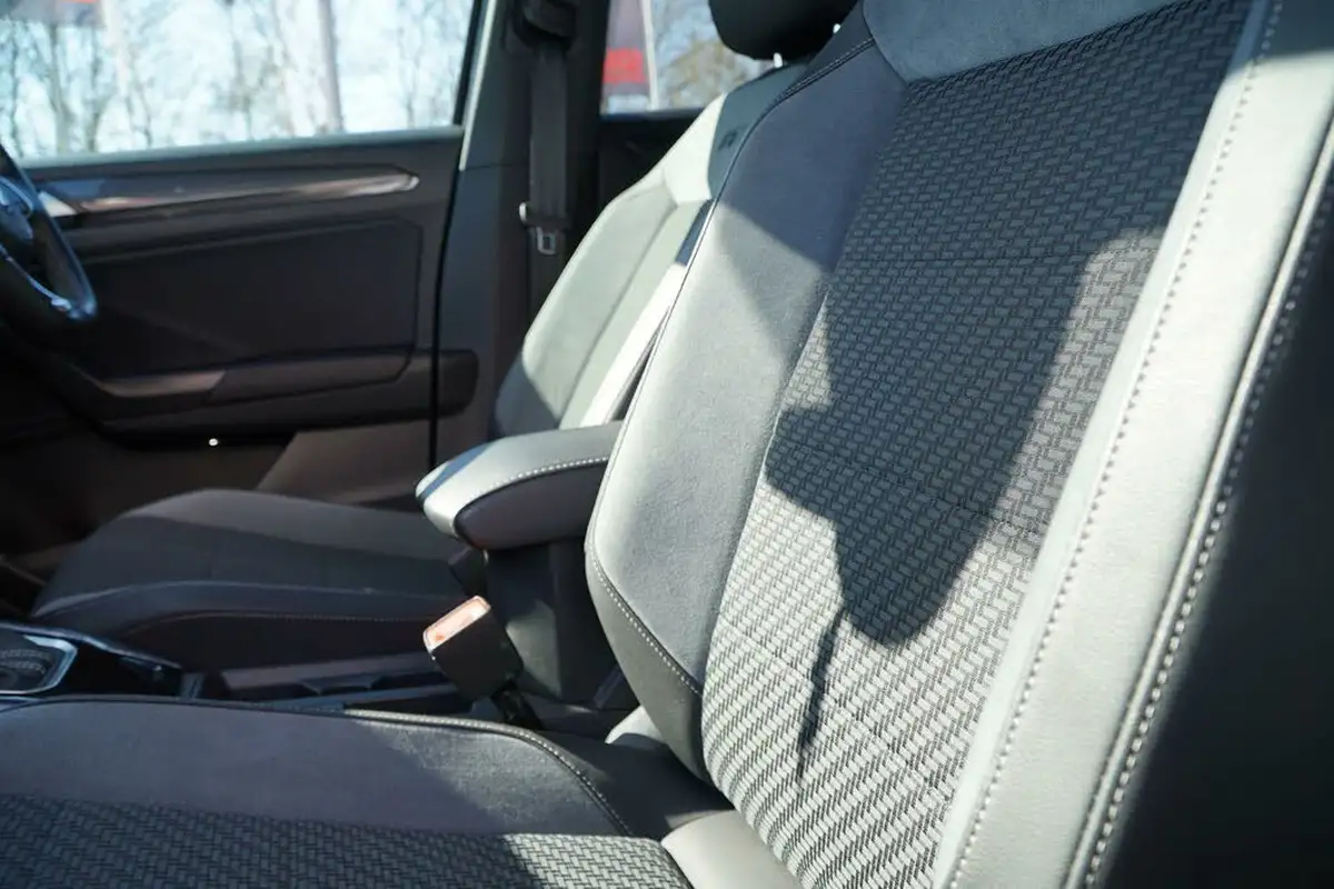 2020-volkswagen-t-roc-20tdi-r-line-dsg-big-18