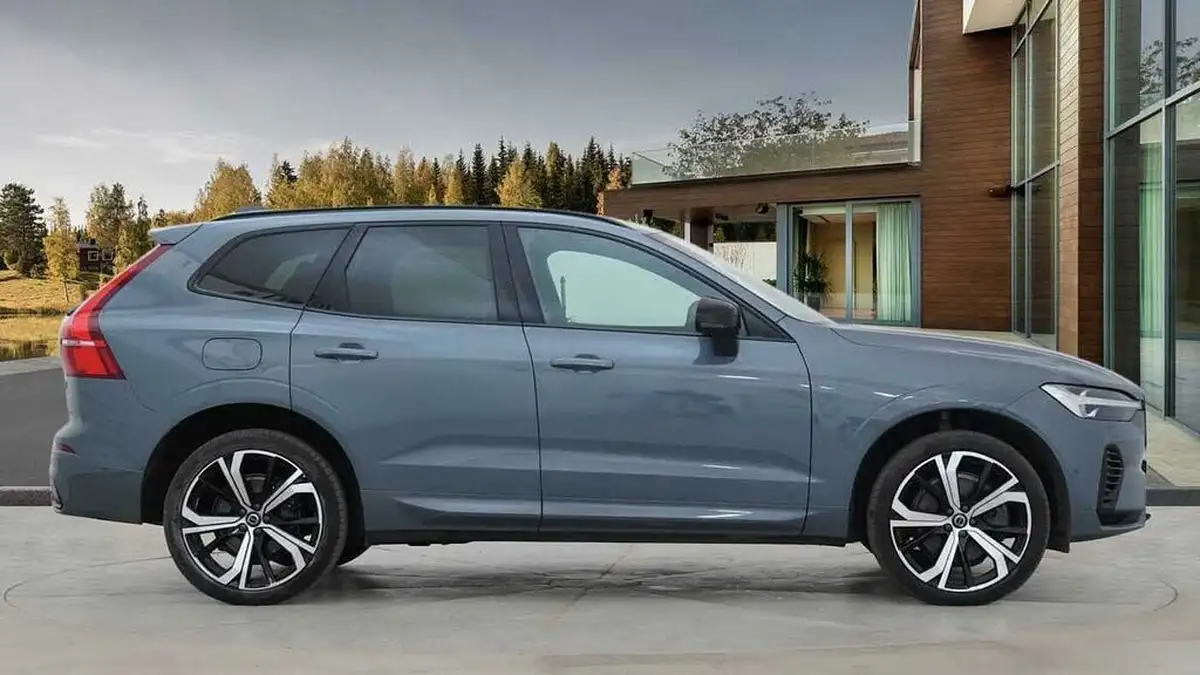2024-volvo-xc60-20-t8-ultimate-dark-big-1