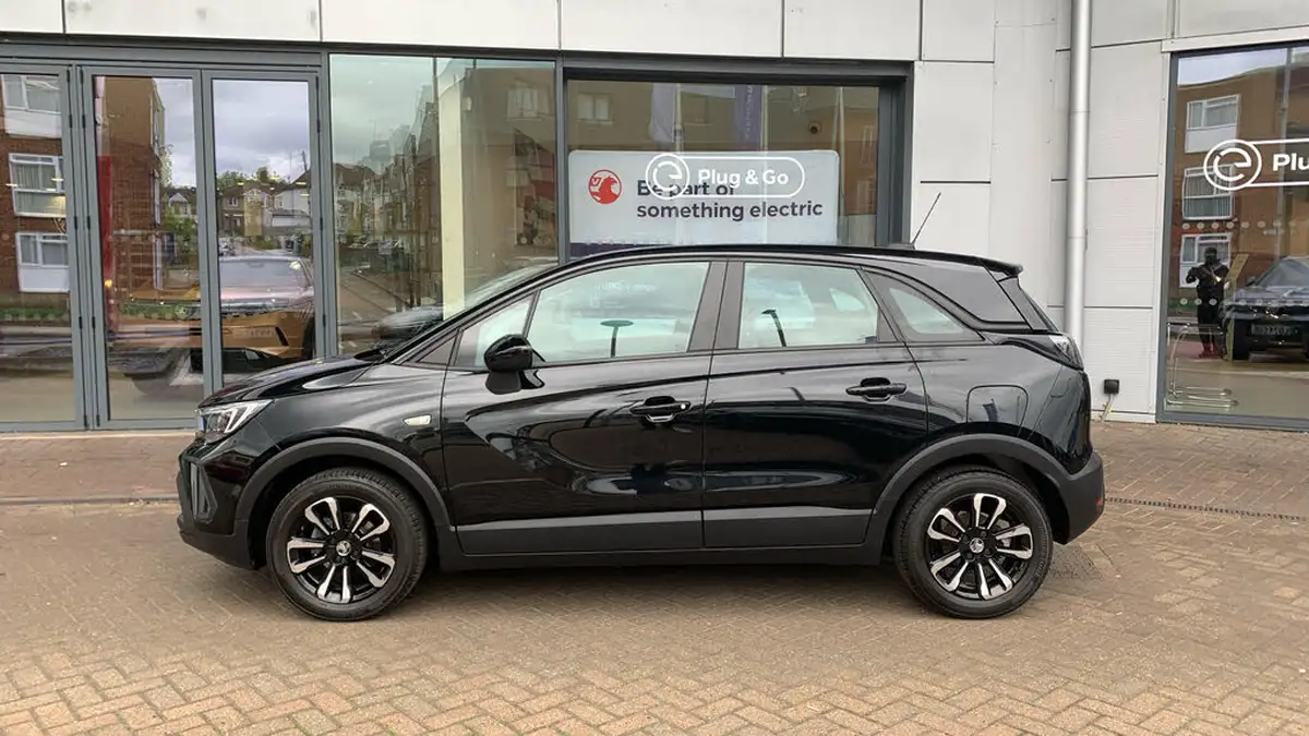 2022-vauxhall-crossland-12i-design-big-5