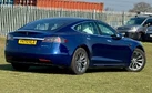 2020-tesla-model-s-e-long-range-small-11