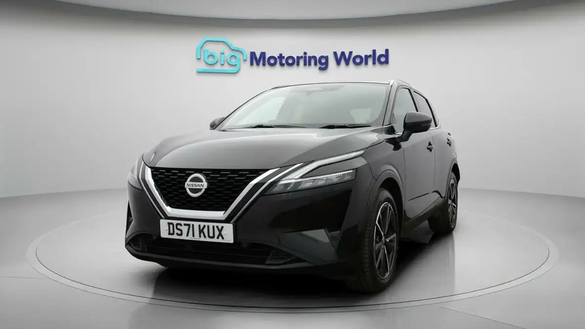 2022-nissan-qashqai-13-dig-t-tekna-140ps-big-2