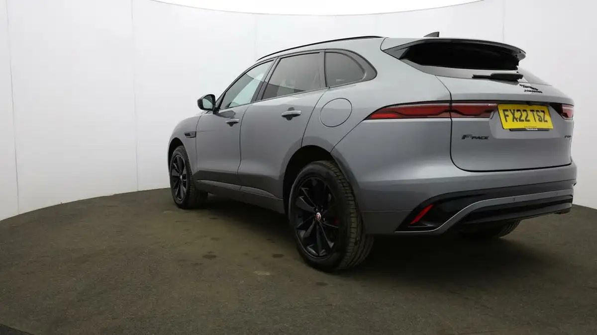2022-jaguar-f-pace-20-p250-r-dynamic-black-big-43