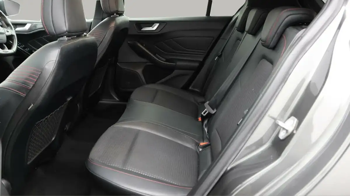 2019-ford-focus-10t-st-line-x-ss-hatchback-big-15