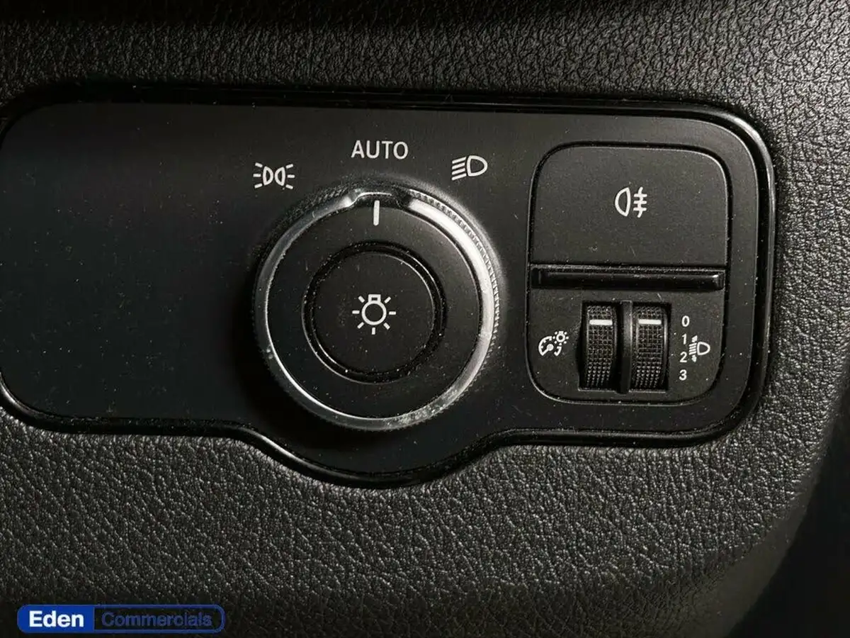 2021-mercedes-benz-sprinter-21cdi-314-l2h1-premium-big-13
