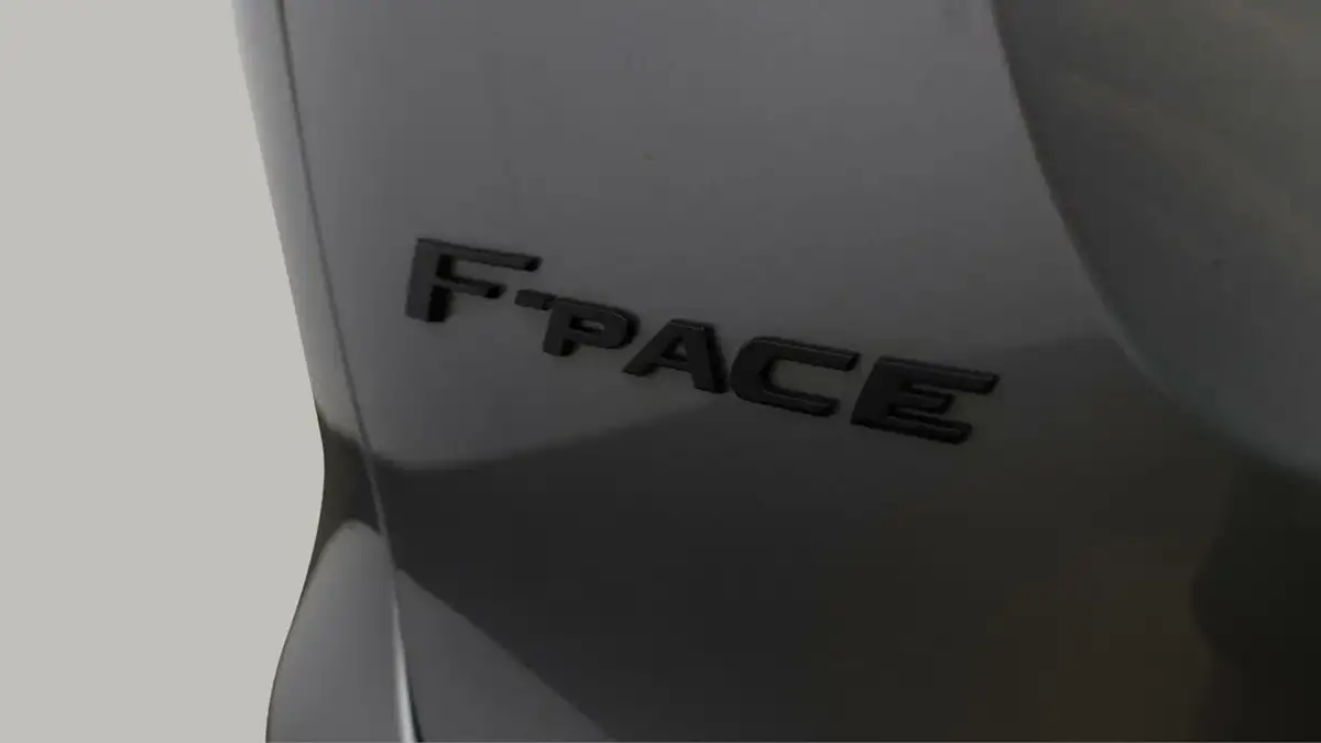 2022-jaguar-f-pace-20-p250-r-dynamic-black-big-19