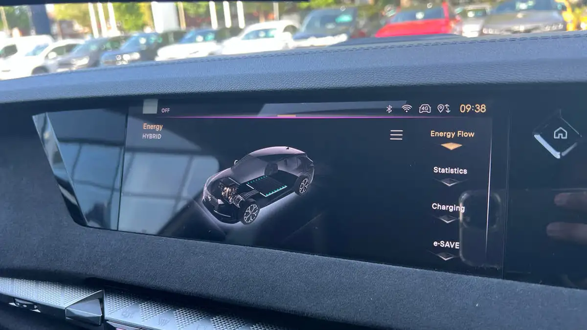 2024-ds-ds-4-e-tense-performance-line-nav-big-30