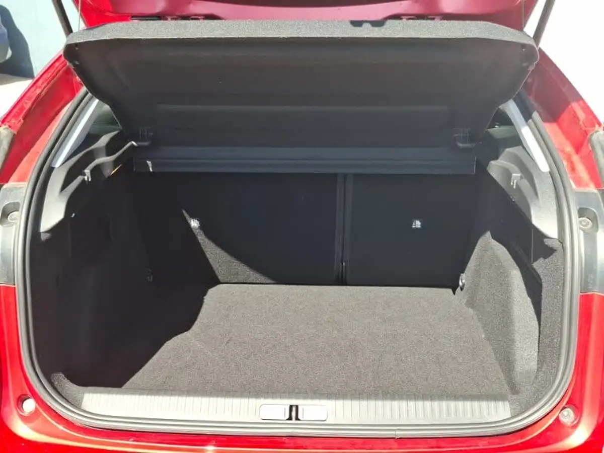 2023-citroen-c4-12-puretech-sense-big-7