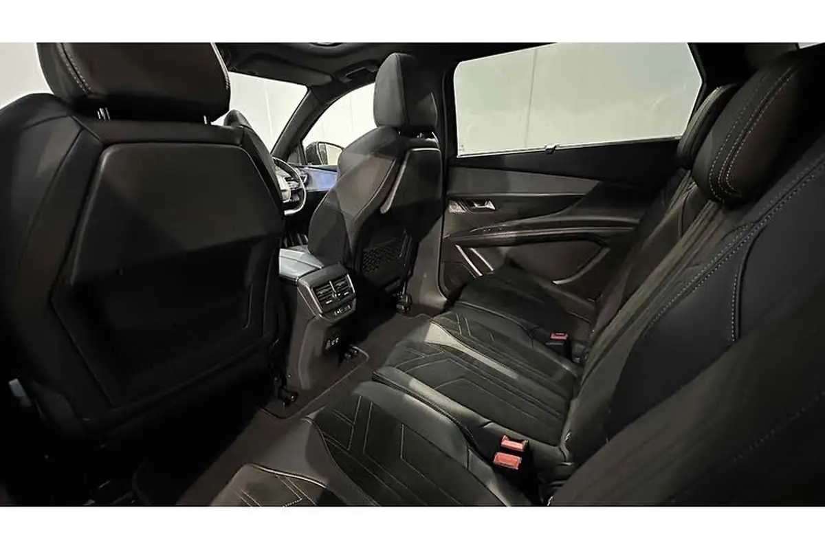 2022-peugeot-5008-suv-12-puretech-gt-premium-big-25